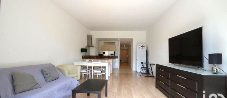 Appartement 2 pièces de 61 m² à Saint-Raphaël (83700)