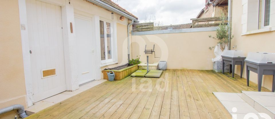 Town house 4 rooms of 70 m² in La Neuville-Roy (60190)
