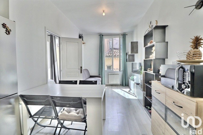 Apartment 2 rooms of 29 m² in La Ciotat (13600)
