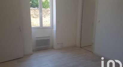 Apartment 3 rooms of 49 m² in Laval (53000)