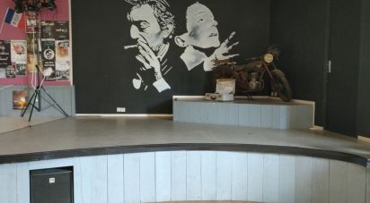 Bar of 400 m² in Nozay (44170)