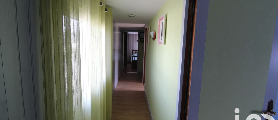 House 7 rooms of 170 m² in Sommery (76440)