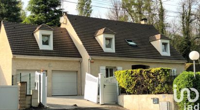 Traditional house 6 rooms of 152 m² in Néry (60320)