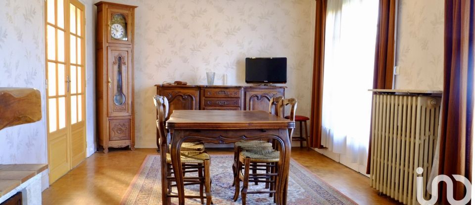 Traditional house 5 rooms of 98 m² in - (78940)