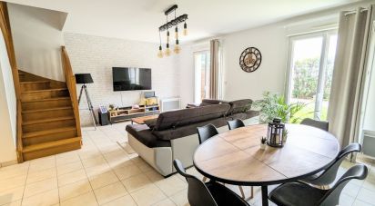 House 4 rooms of 85 m² in Chaingy (45380)