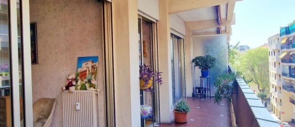 Apartment 2 rooms of 38 m² in Antibes (06600)