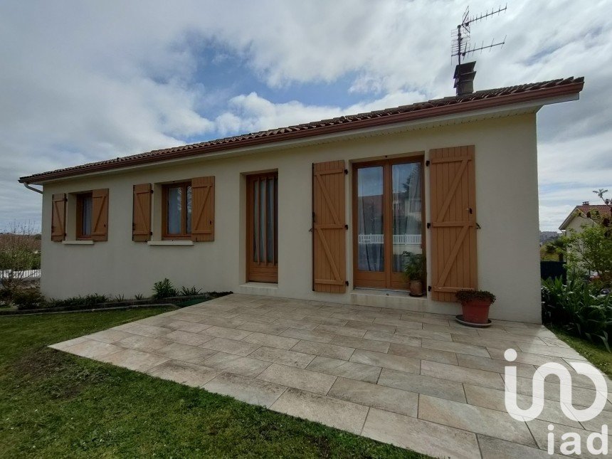 House 4 rooms of 81 m² in Limoges (87100)