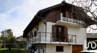 Maison traditionnelle 7 pièces de 146 m² à Poisy (74330)