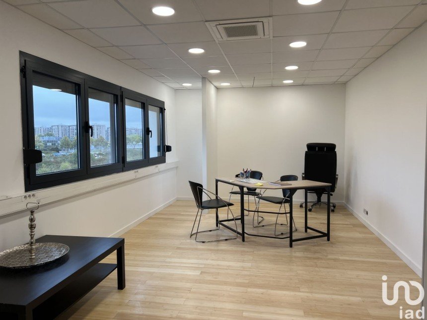 Bureaux de 113 m² à Ris-Orangis (91130)