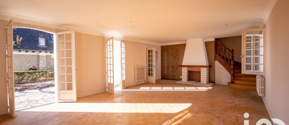 Town house 5 rooms of 183 m² in Brive-la-Gaillarde (19100)
