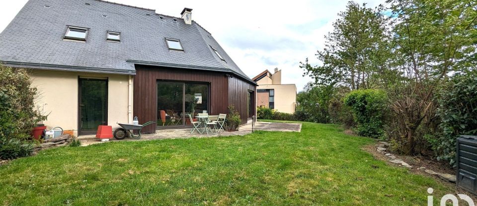 House 6 rooms of 146 m² in Pacé (35740)