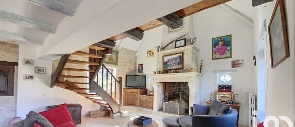 Traditional house 5 rooms of 158 m² in Les Farges (24290)