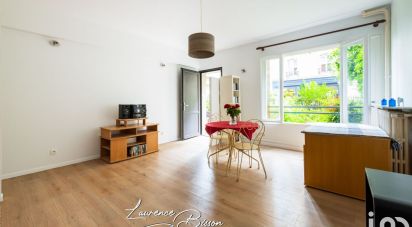 Appartement 2 pièces de 42 m² à Saint-Mandé (94160)