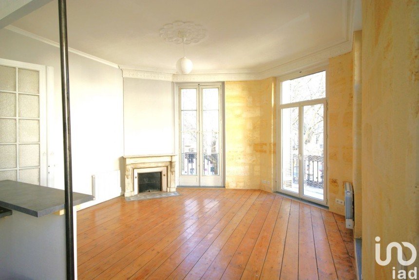 Apartment 2 rooms of 49 m² in Bordeaux (33000)
