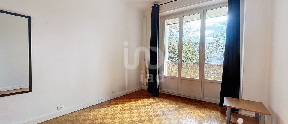 Duplex 5 rooms of 123 m² in Pau (64000)