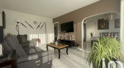 Apartment 3 rooms of 75 m² in Les Clayes-sous-Bois (78340)