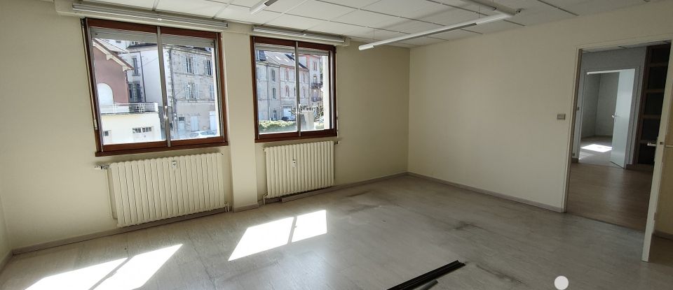 Appartement 11 pièces de 325 m² à Aubusson (23200)