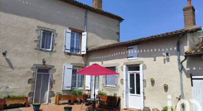 Village house 6 rooms of 165 m² in Faye-l'Abbesse (79350)