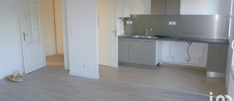 Appartement 3 pièces de 63 m² à Étampes (91150)