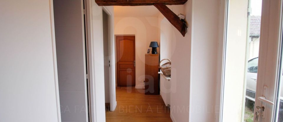 House 4 rooms of 91 m² in Saussay (28260)