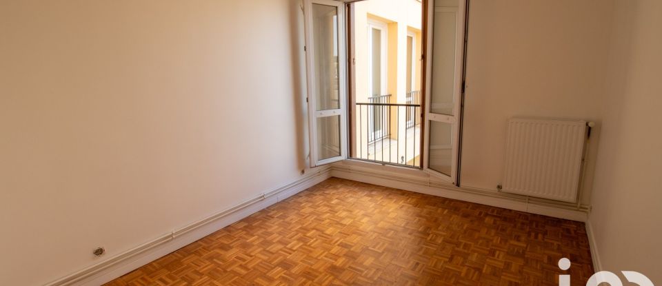 Apartment 4 rooms of 91 m² in Choisy-le-Roi (94600)