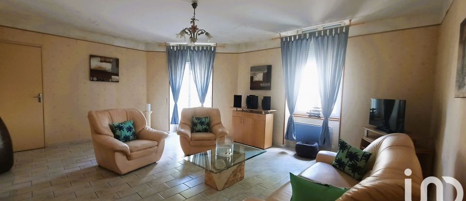 Building in Narbonne (11100) of 330 m²