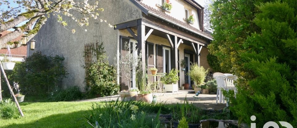 Maison traditionnelle 6 pièces de 137 m² à Chaufour-lès-Bonnières (78270)