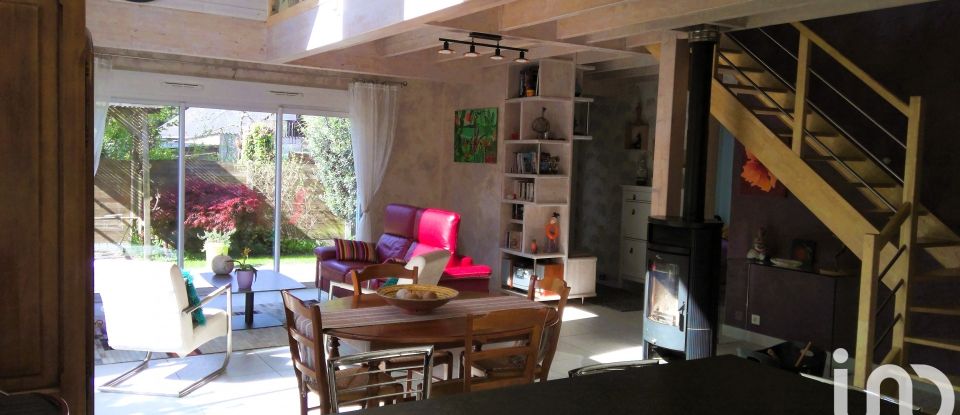 House 5 rooms of 129 m² in La Chapelle-sur-Erdre (44240)
