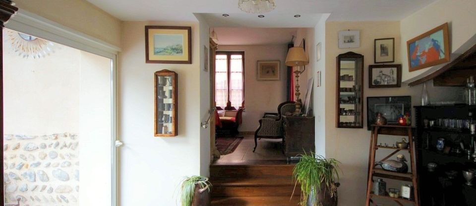 House 8 rooms of 170 m² in Carbonne (31390)