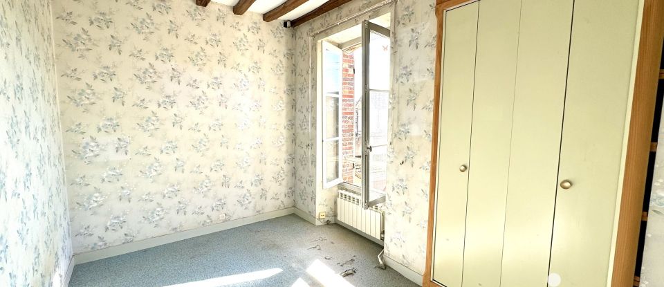 House 6 rooms of 130 m² in Villeneuve-sur-Yonne (89500)