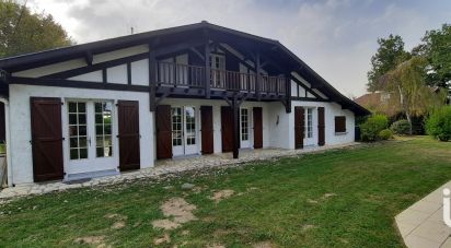 House 5 rooms of 130 m² in Sadirac (33670)
