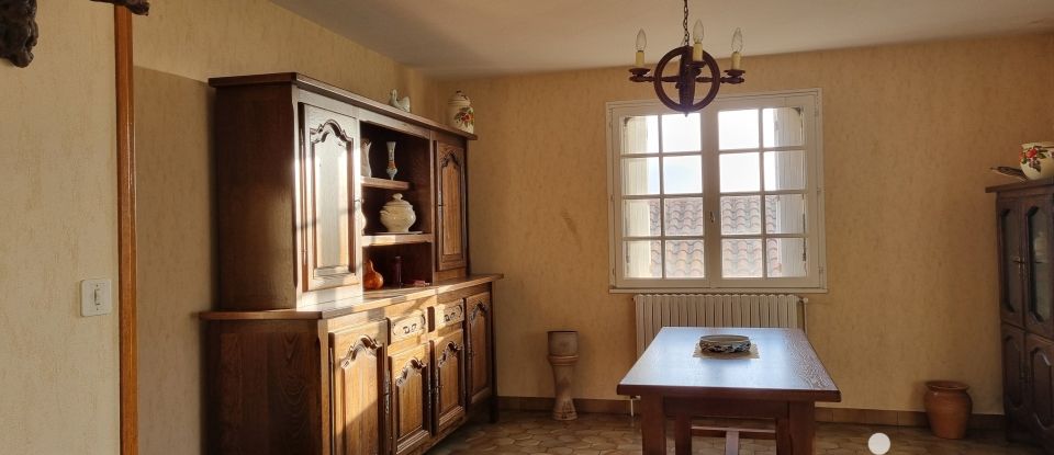 Maison traditionnelle 7 pièces de 148 m² à Yzernay (49360)