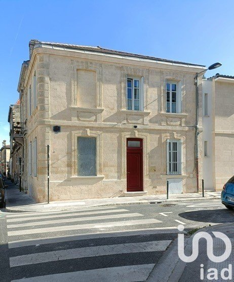 Maison 7 pièces de 145 m² à Bordeaux (33800)