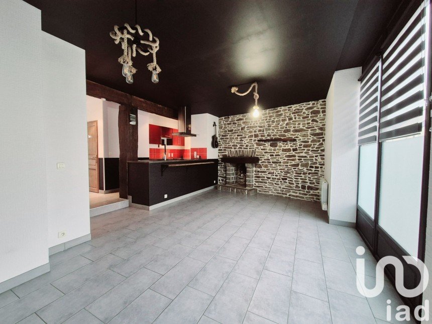 Appartement 3 pièces de 55 m² à Fougères (35300)