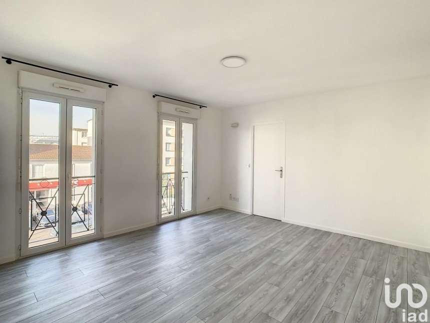 Appartement 4 pièces de 77 m² à Antony (92160)
