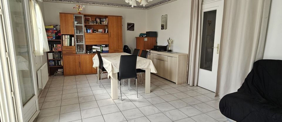 Town house 5 rooms of 90 m² in Le Perray-en-Yvelines (78610)