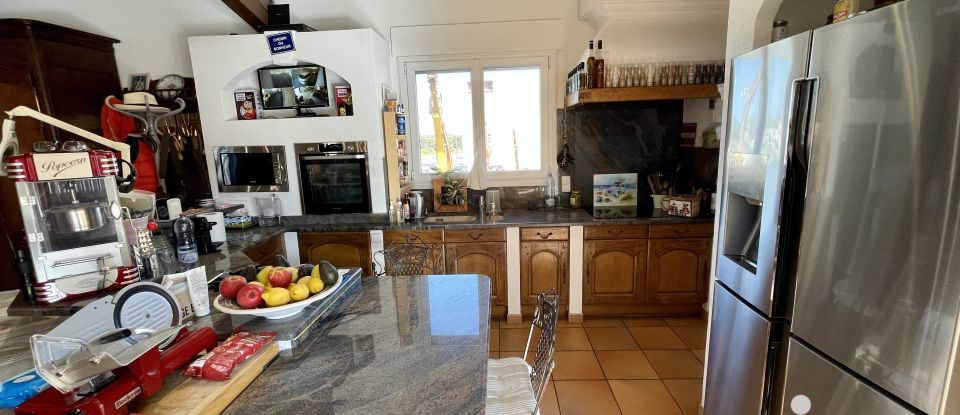 House 5 rooms of 240 m² in Puget-sur-Argens (83480)