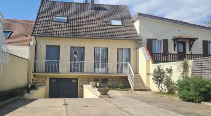 House 8 rooms of 119 m² in Savigny-sur-Orge (91600)