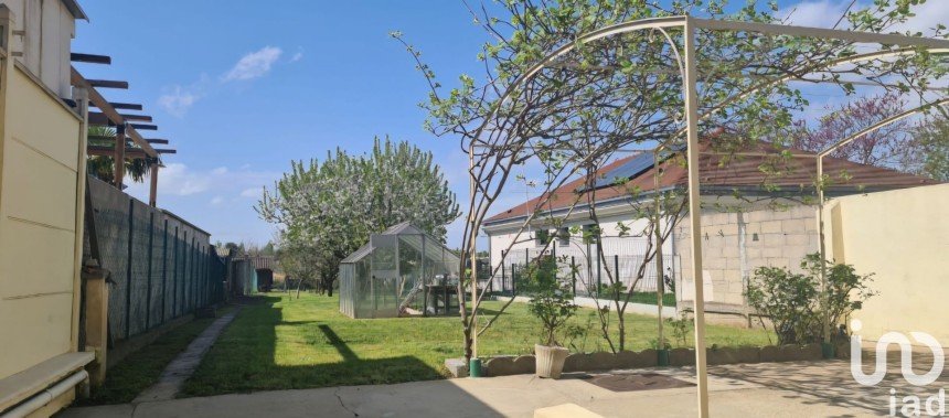 Maison 8 pièces de 119 m² à Savigny-sur-Orge (91600)