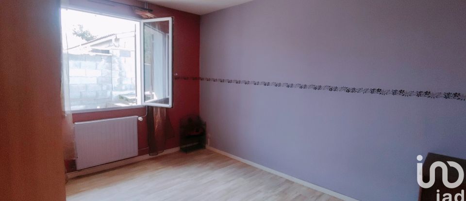 House 4 rooms of 90 m² in Sainte-Foy-Saint-Sulpice (42110)