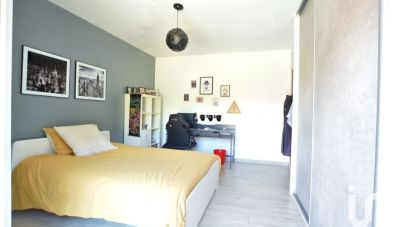 Maison 8 pièces de 204 m² à Saint-Léger-en-Yvelines (78610)
