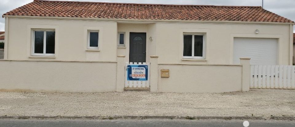 House 4 rooms of 73 m² in Vernoux-en-Gâtine (79240)