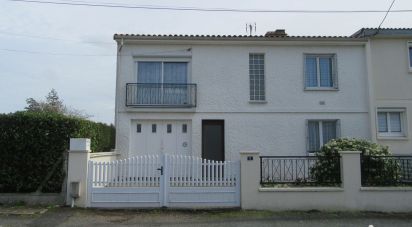 Maison 4 pièces de 97 m² à Bressuire (79300)
