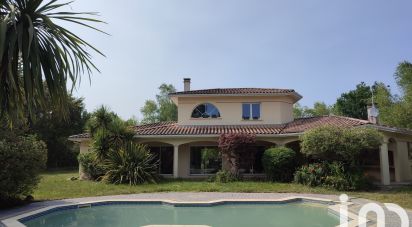 House 6 rooms of 185 m² in Pessac (33600)