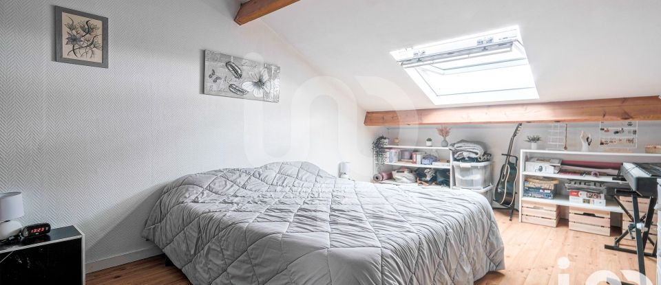 Appartement 3 pièces de 70 m² à Pontault-Combault (77340)