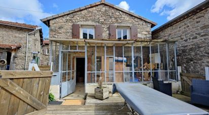 Maison de campagne 7 pièces de 140 m² à Nozières (07270)