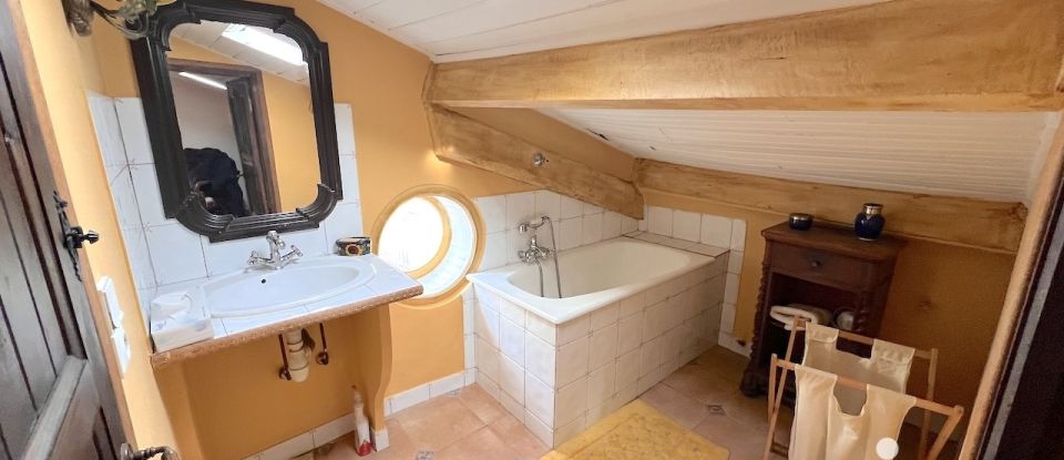 Cottage 6 rooms of 161 m² in Saint-Martin-Vésubie (06450)