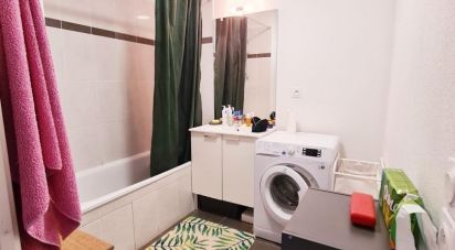 Apartment 3 rooms of 66 m² in Aix-en-Provence (13090)