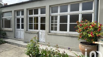 House 11 rooms of 163 m² in Le Molay-Littry (14330)