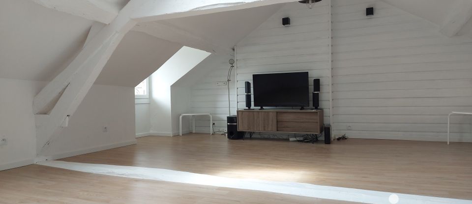 Duplex 3 rooms of 78 m² in Saint-Mammès (77670)
